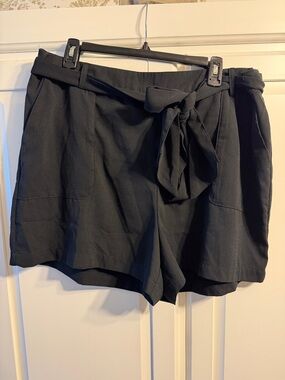 a new day Black High-Waist Tie-Belt Shorts